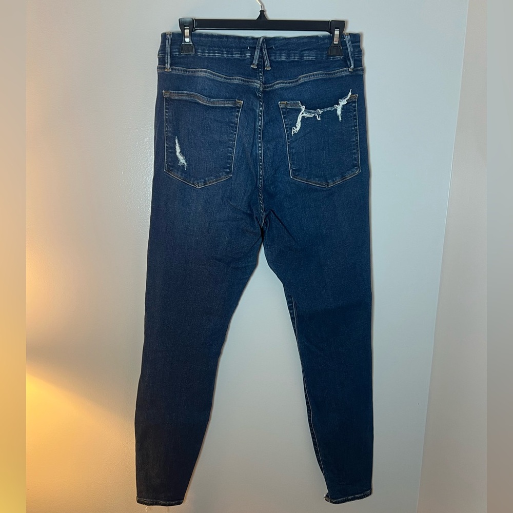 Good American Good Waist Frayed Ankle Skinny Straight Dark Wash Jeans Size 12/31 - Picture 3 of 4